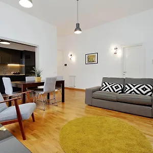 Apartment Traiano Charme - My Extra